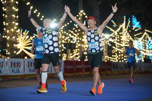 BIB: 1100, 101, 43154, 22061, 800, 40283, 00000
                            <button type="button" onclick="openModal(21544092)" class="btn btn-primary btn-sm float-right btn-popup" data-toggle="modal" data-target=".modal-high-quality">
                        <i class="fas fa-shopping-cart"></i> Add to Cart
                    </button>
                                            <button type="button" onclick="isThisMe(21544092, true)" class="btn btn-success btn-sm float-right btn-popup btn-isme hidden" data-toggle="tooltip" data-placement="bottom" title="นี่คือรูปของคุณใช่ไหม คลิกที่นี่เพื่อเอาเข้าอัลบั้ม">
                        <i class="fas fa-plus"></i> Add to album
                    </button>
                    <button type="button" onclick="isThisMe(21544092, false)" class="btn btn-warning btn-sm float-right btn-popup btn-isnotme hidden">
                        <i class="fas fa-ban"></i> Remove from album
                    </button>